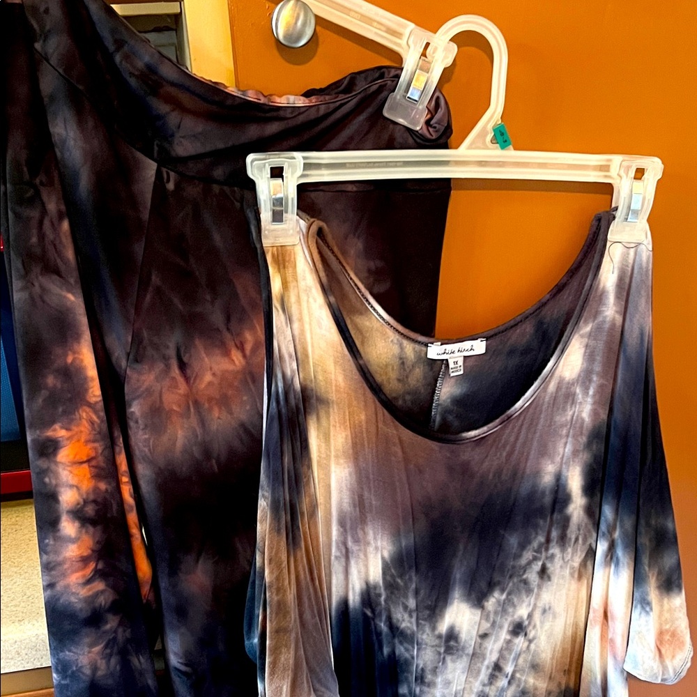 Tie-Dye Women's Top and Capri pants
